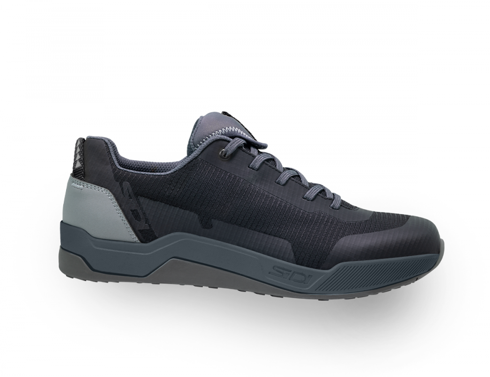 SIDI Motus GTX waterproof Cycling Shoe for flat pedals