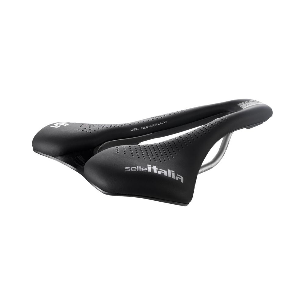Selle Italia MAX SLR Boost Ti316 GEL Superflow L3 musta pyörän satula takaa kuvattuna