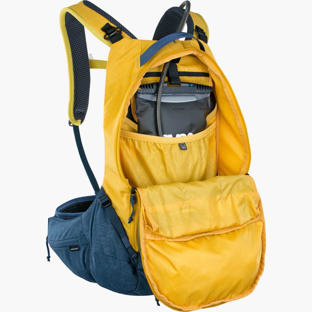 Evoc Trail Pro 16, kuva 4 – Curry - Denim