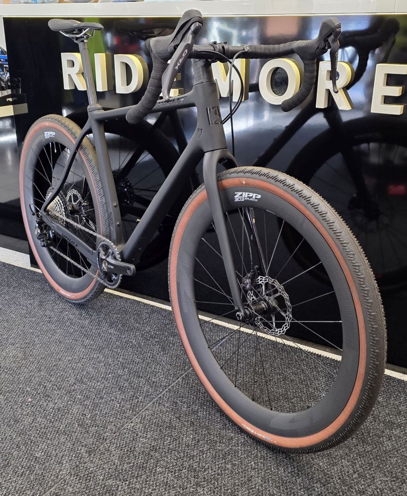 Pivot Vault Team GRX ZIPP 303 XPLR, kuva 7 – Stealth