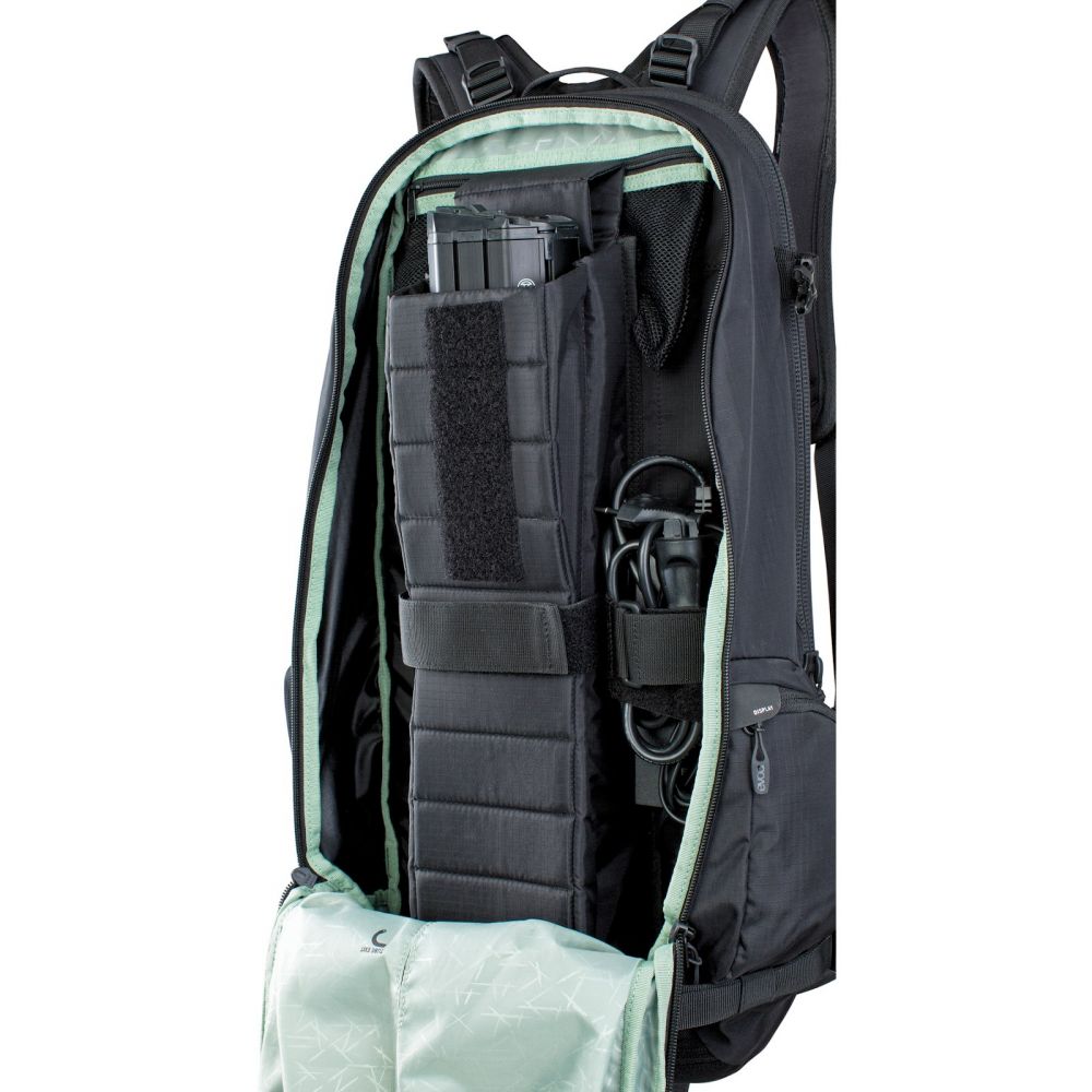 Evoc FR Trail E-Ride Backpack 20L, kuva 8 – Black