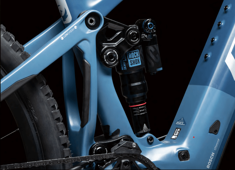 Pivot Shuttle AM shock