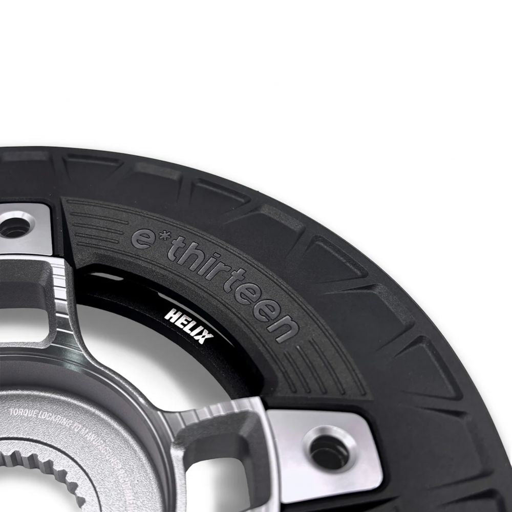 e*thirteen Turbocharger 104BCD spider bashguard ja 34T eturatas