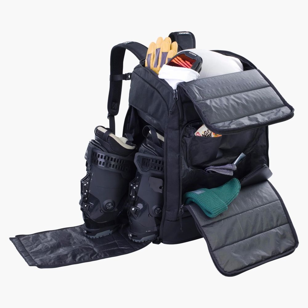 EVOC Gear Backpack 60 vahvistetulla pohjalla