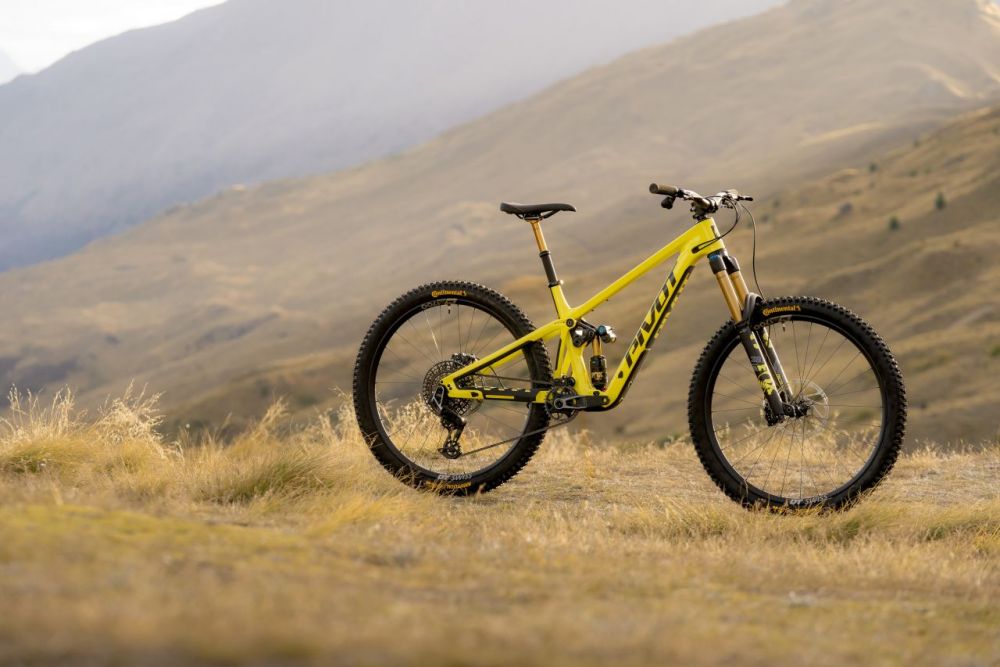 Pivot Firebird 2025 Pro X0 Transmission YOLO