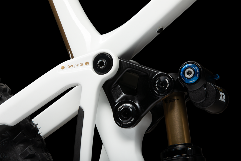 Pivot Firebird V5 Carbon Pro XT WHIT GOLD