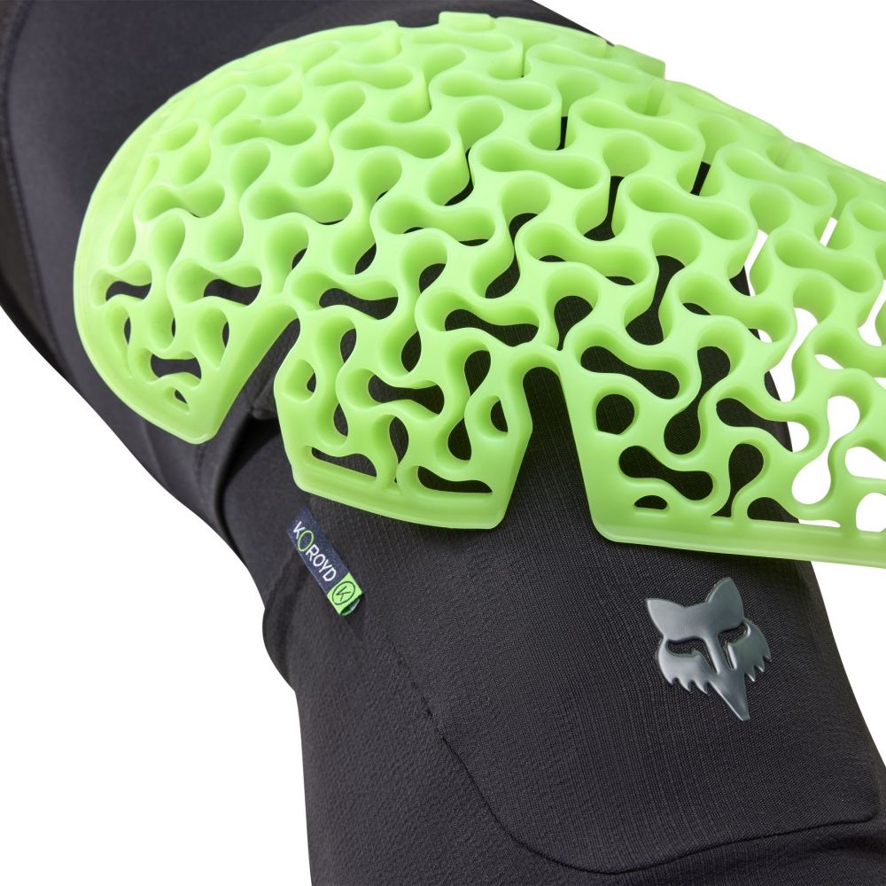 Fox Enduro Pro Knee Guard slip-on-rakenteella Koroyd-polvisuojat
