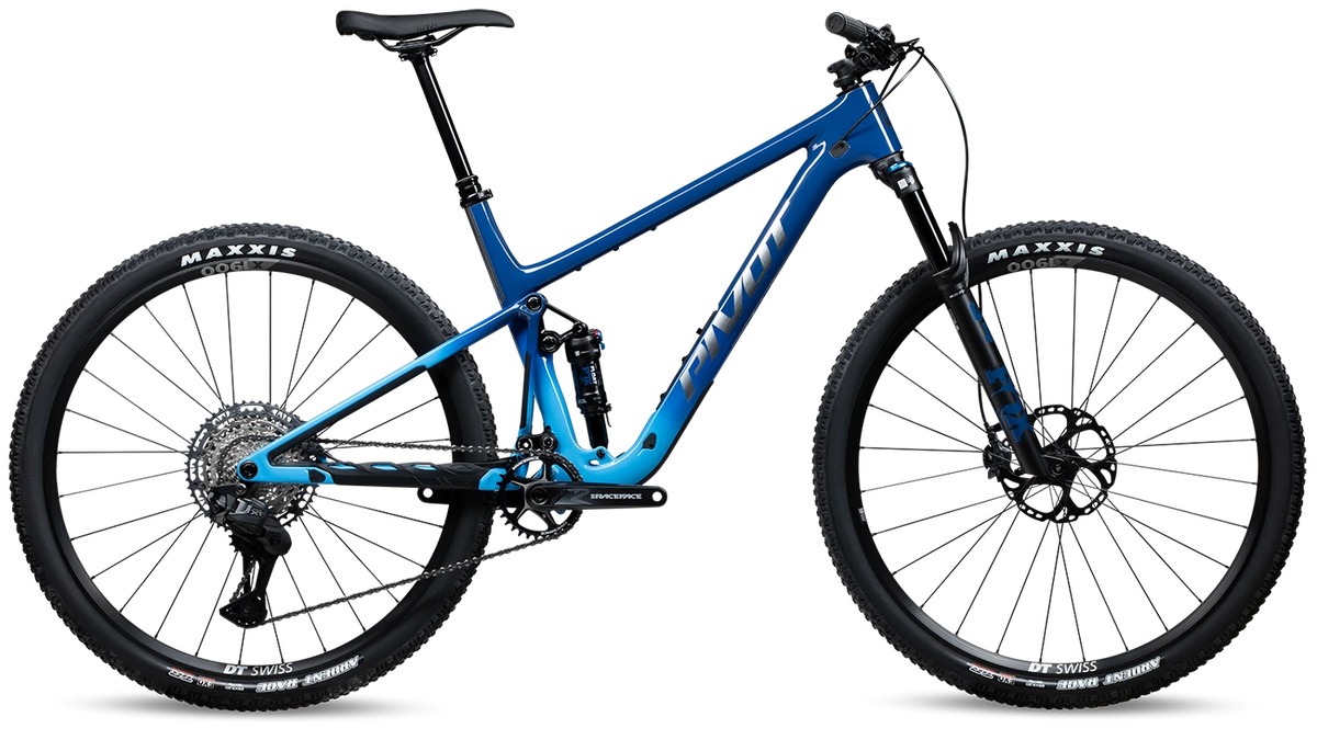 Pivot Mach 4 SL Expert XT Di2 – BLUE STELLAR FADE