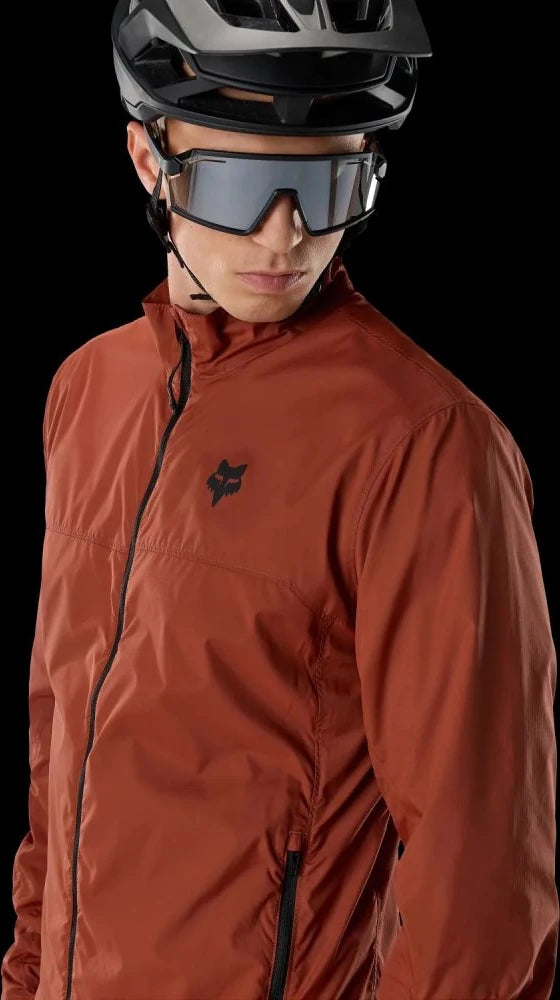 FOX Ranger Wind Jacket Amber Scarlet sivulta kuvattuna