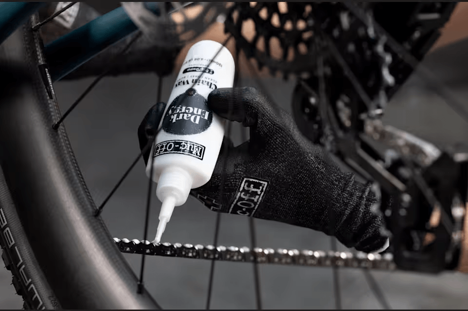 Muc-Off Dark Energy Bicycle Chain Wax 120 ml pyörän ketjun vahaukseen