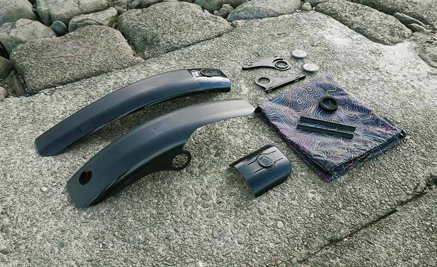 Mucky Nutz MugGuard Rear Takalokasuoja avattuna pakkauksesta