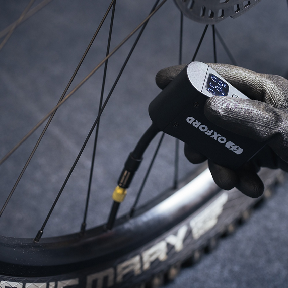 Oxford Nano Jet Ultra kompressoripumppu Presta- ja Schrader-venttiileille