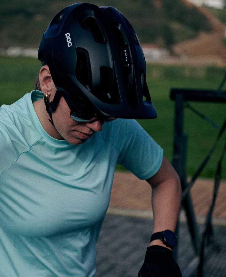 POC Axion SPIN, kuva 5 – Matt black