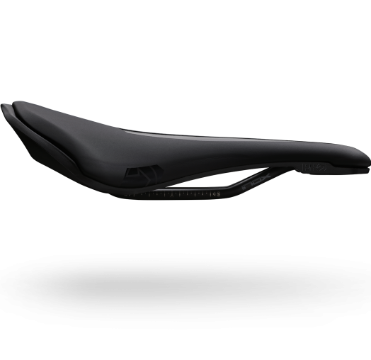 PRO Stealth Curved Performance -satula sivulta kuvattuna