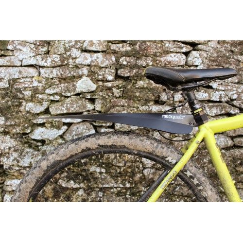 MuckyNutz Rear Fender Takalokasuoja pyörässä, kestävä ja joustava materiaali vaikeisiin olosuhteisiin