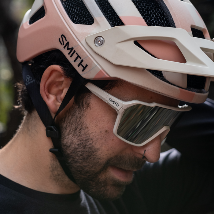 SMITH Shift XL MAG Urheiluaurinkolasit – Matte Bone + ChromaPop Black Gold Mirror Lens