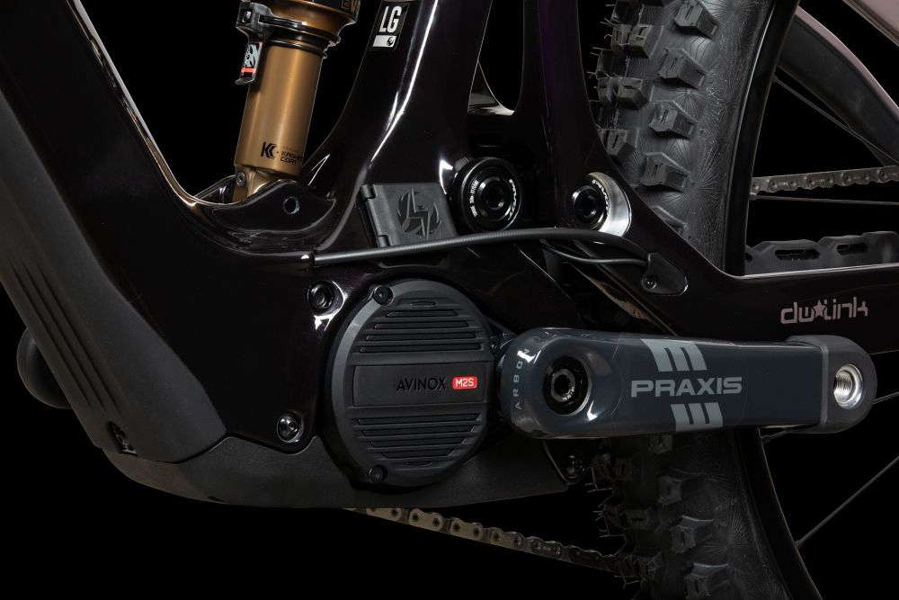 Pivot Shuttle AMPD TEAM XX Eagle Transmission, kuva 4 – Burgundy Berry Freeze
