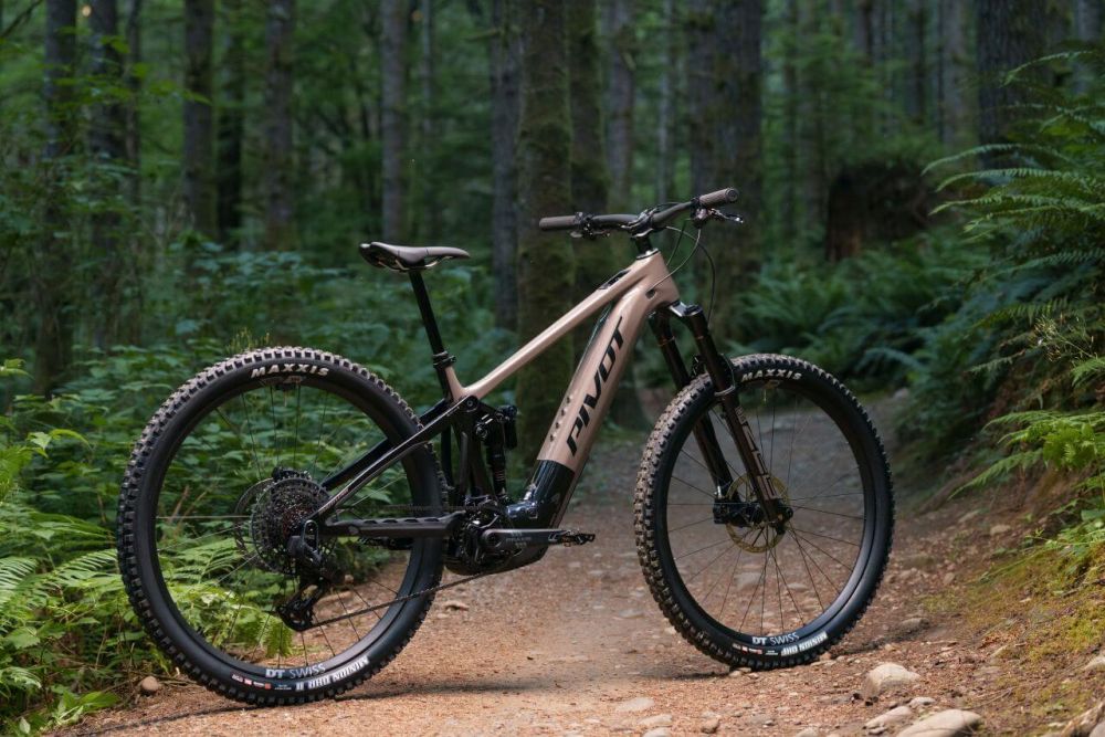 Pivot Shuttle AM Pro X0 Eagle Transmission 2026, image 24