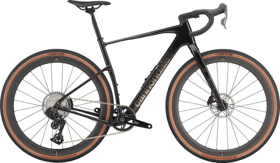 Cannondale Topstone Carbon 1 AXS hiilikuituinen gravelpyörä sivukuvassa