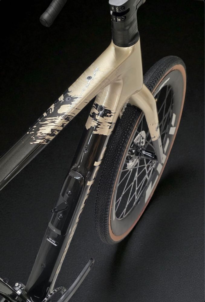 Cannondale Topstone Carbon 4 Cues 1x ZIPP 303 Platinum Gravel-pyörä