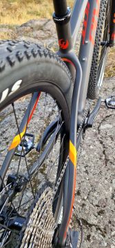 Pivot LES SL RACE XT Black Sunset