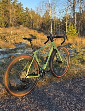 Pivot Vault Team GRX Di2 ZIPP 303 XPLR Mossy Forest 