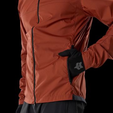 FOX Ranger Wind Jacket Amber Scarlet vetoketjullisella taskulla