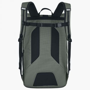 Evoc Duffle Backpack 16L – kompakti ja kestävä reppu päivittäisiin tarpeisiin, jossa yhdistyy tyylikkyys ja käytännöllisyys.