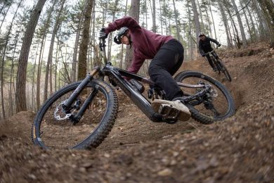 Pivot Shuttle AMPD Ride GX Eagle Transmission