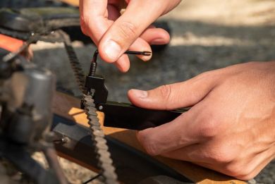 WolfTooth 8-Bit Chainbreaker + Utility Knife Multi-Tool