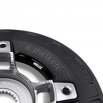 e*thirteen Turbocharger 104BCD spider bashguard ja 34T eturatas