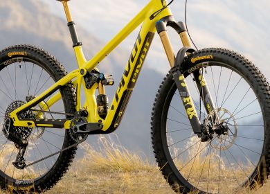 Pivot Firebird 2025 Pro X0 Transmission YOLO