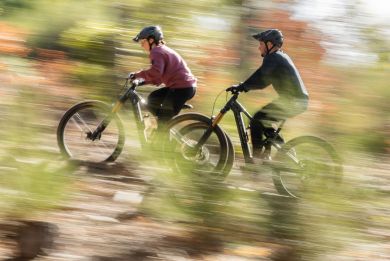 Pivot Shuttle AMPD Ride GX Eagle Transmission