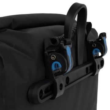 Oxford Aqua V20 500D PVC -materiaalista valmistettu sivulaukku