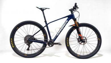 Käytetty Orbea Alma M-Team 2018 M-koko hiilikuituinen XC-maastopyörä