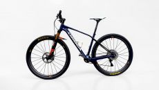 Käytetty Orbea Alma M-Team 2018 M-koko hiilikuituinen XC-maastopyörä