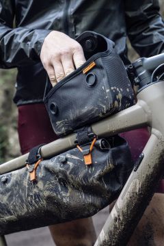 ORTLIEB Fuel-Pack O-Strap -hihnakiinnityksellä