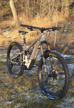 Pivot Shuttle SL-AM Pro XT Di2 