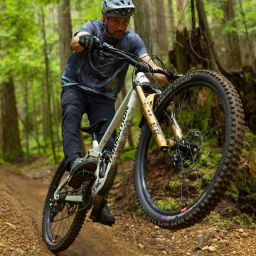 Shimano XT PD-M8240 polkimet leveällä 112 x 109 mm alustalla