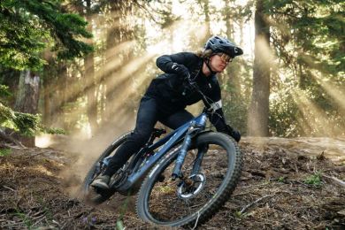 Pivot Shuttle AM TEAM XX Eagle Transmission 2026