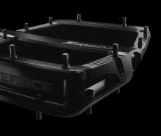 Race Face Turbine flatpoljin maastopyörään