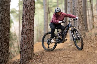 Pivot Shuttle AMPD Ride GX Eagle Transmission